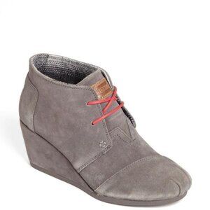 TOMS Grey Suede Kala Desert Wedge Boot Size 9W
